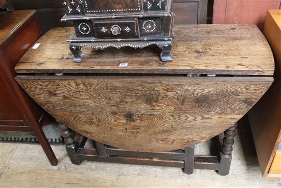 18th century oak oval gate leg table